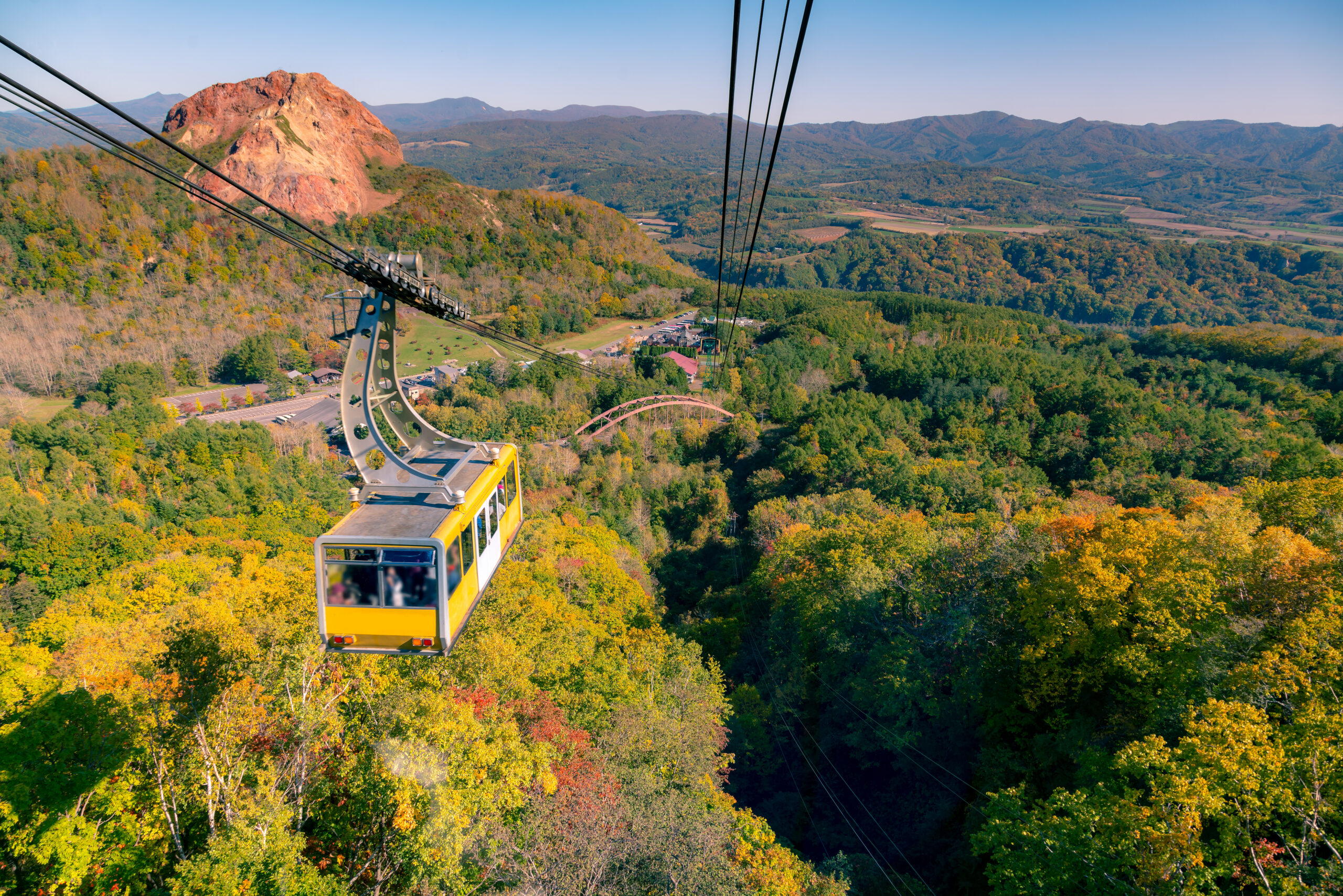 An aerial tram in autumn on Mt Moiwa, Hokkaidō, Japan